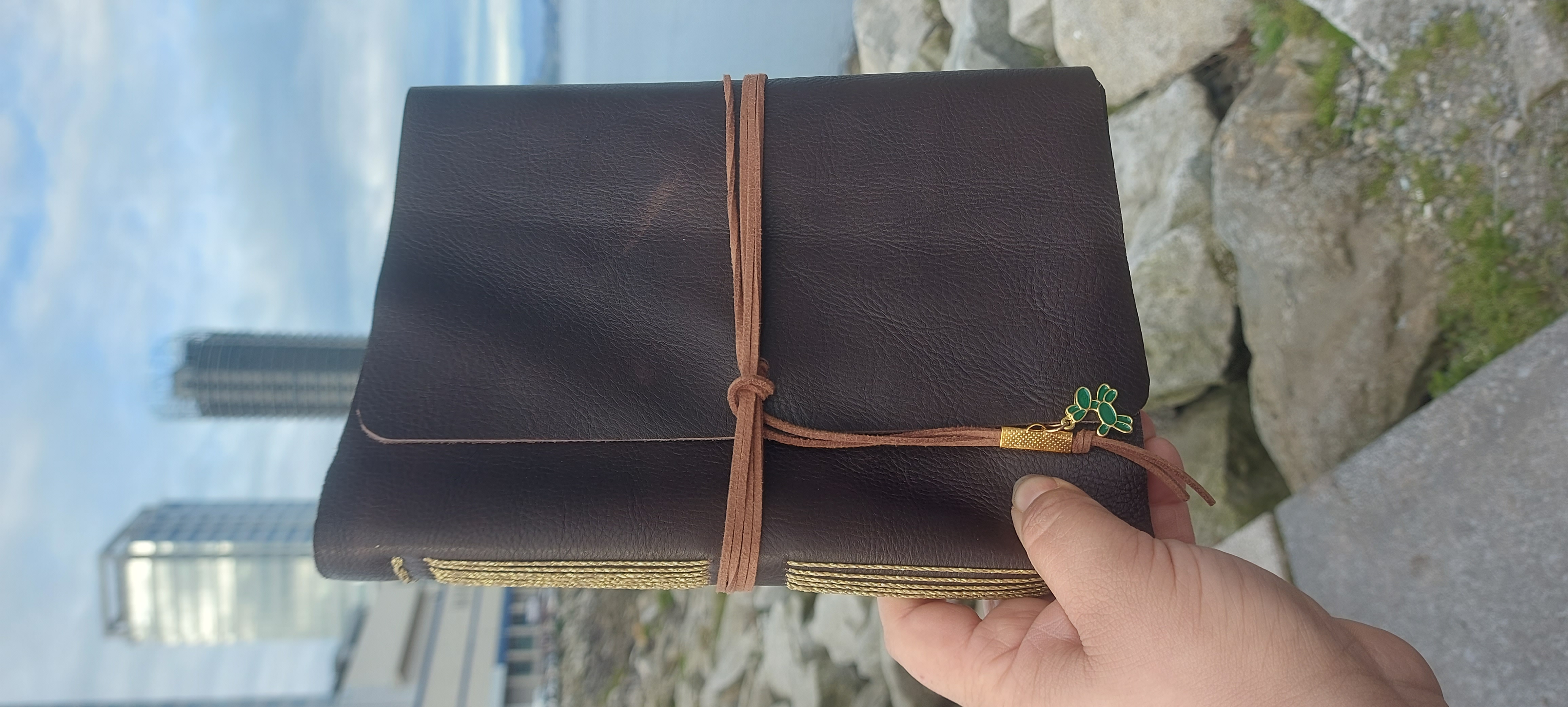 Cuaderno de cuero